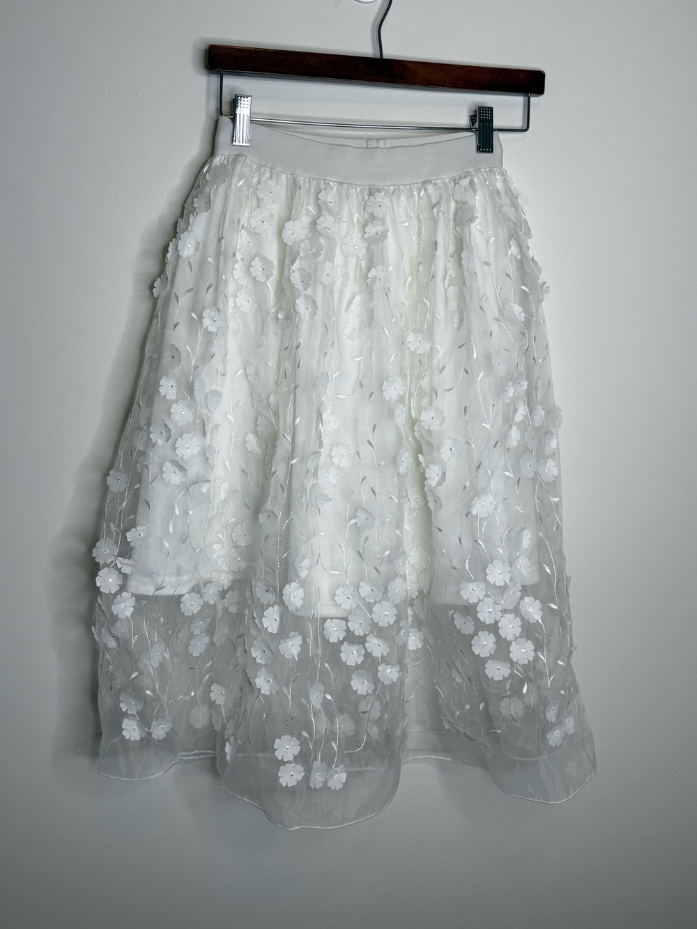 Molly Bracken White Floral Appliqué A-Line Skirt
